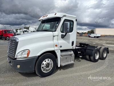 2016 Freightliner Cascadia 125 6x2 T/A Day Cab Truck Tractor