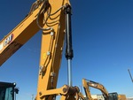 Hydraulics with Bucket Cylinder