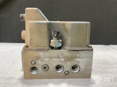 Spicer Heavy Axle & Brake 676246 Air Line Manifold