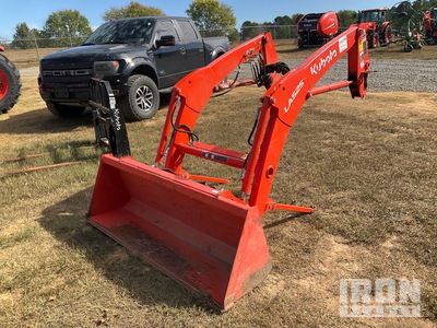 Kubota LA525 Front Loader Attachment (Inoperable)