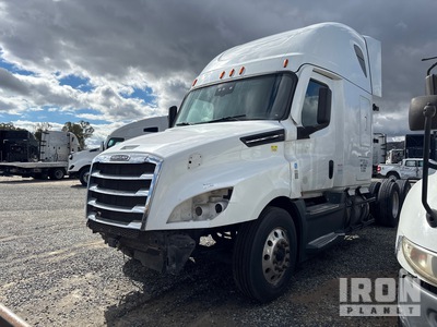 2021 Freightliner Cascadia 6x4 T/A Sleeper Truck Tractor (Inoperable)