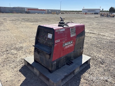 2018 Lincoln Electric 300 A Skid-Mounted Electric Welder