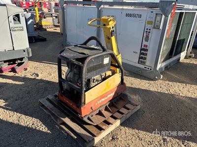 2006 Dynapac LG500 Vibratory Plate Compactor