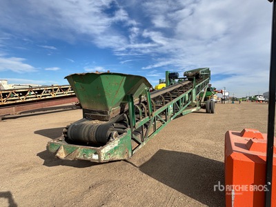 2012 McCloskey 36 in x 100 ft Portable Radial Stacking Conveyor