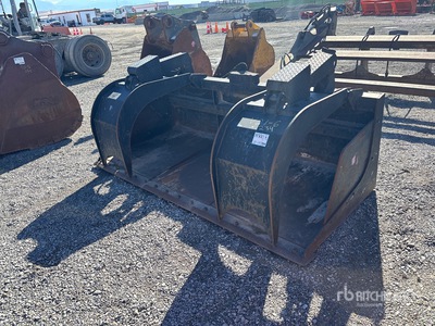24 in Telehandler Grapple Bucket