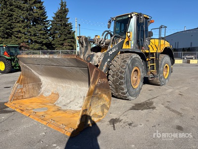2015 John Deere 744K Wheel Loader