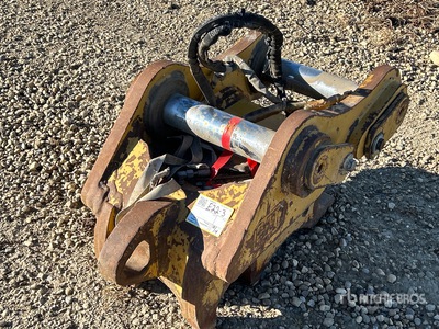 CAT 22 in Pin Grabber Excavator Coupler - Fits 250 Series