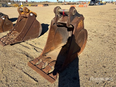 36 in Digging Excavator Bucket - Fits Kobelco SK350