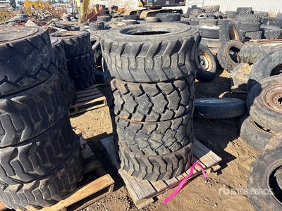 Quantity of (4) 12-16.5 を見 Tires