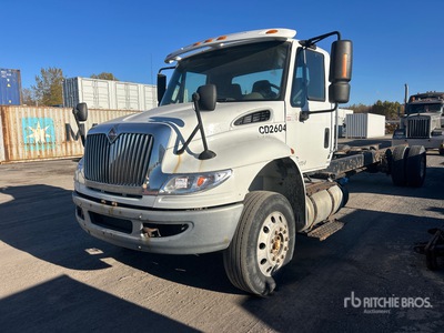 2015 International DuraStar 4300 4x2 Cabina y chasis (Inoperable)