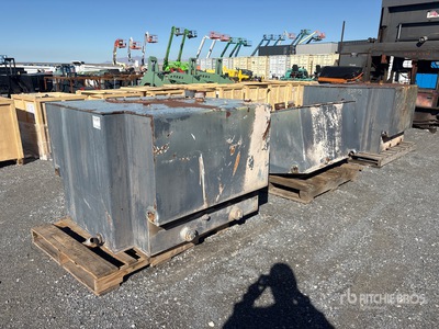 Quantity of (3) Steel Tanque de combustible