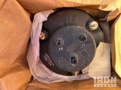 (13) Truck-Lite 07371 Headlights