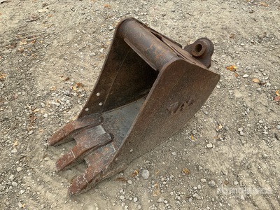 12 in Digging Tag Excavator Bucket - Fits Takeuchi, Kobelco