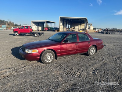 2005 Ford Crown Victoria Automovil