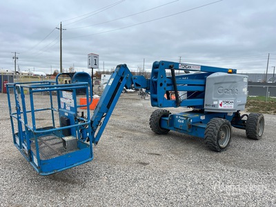 2013 Genie Z-45/25J 4WD Dual Fuel Piattaforma monobraccio articolata