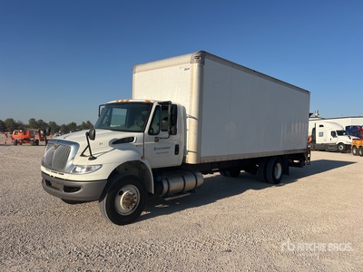2015 International 4300 4x2 Van Truck