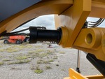 Hydraulics with Saddle Lock Pin