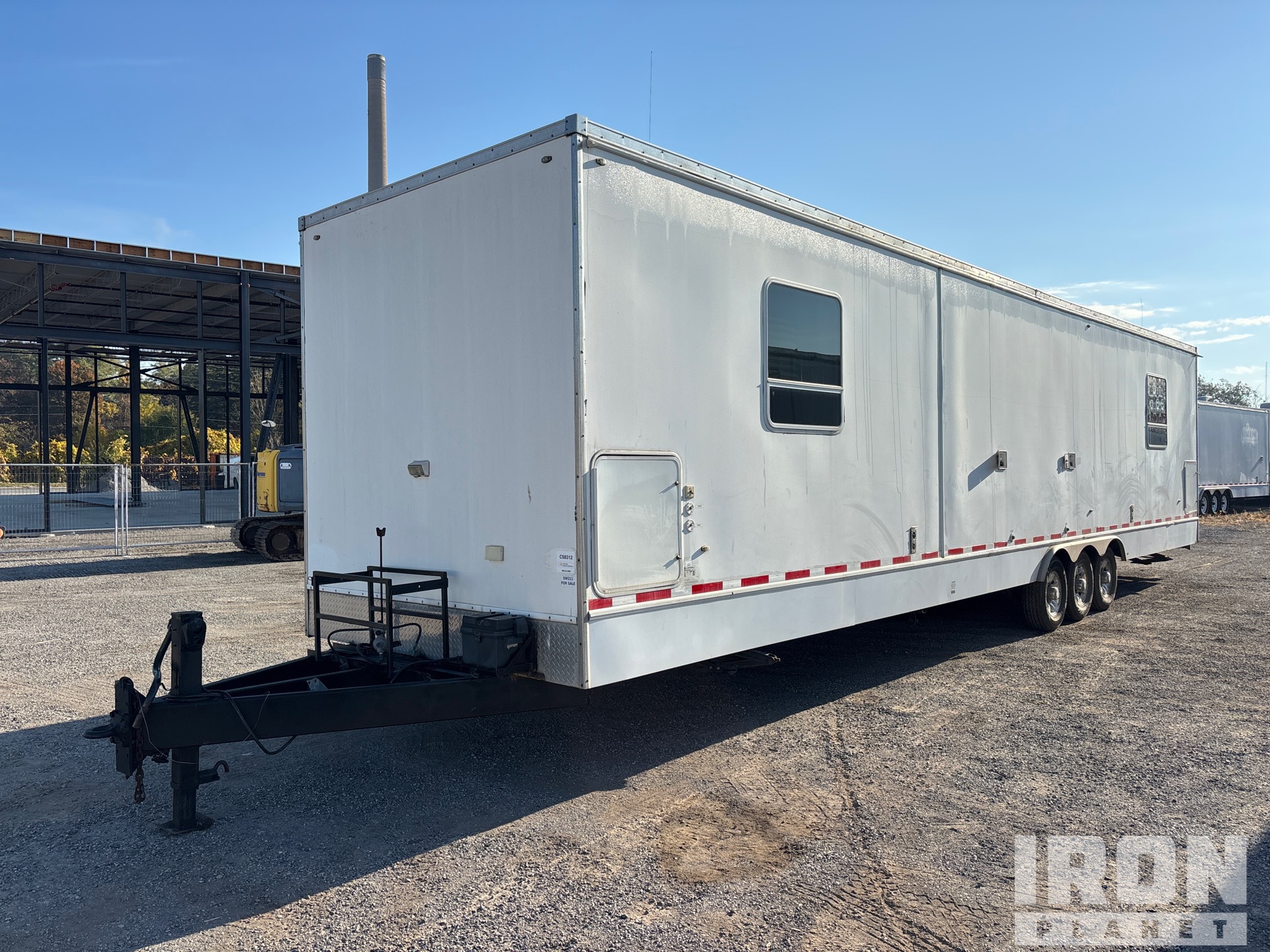2013 Kuntry Kustom 40 Ft Tri/A 2 Room Star Wagon Trailer Divers - Remorque