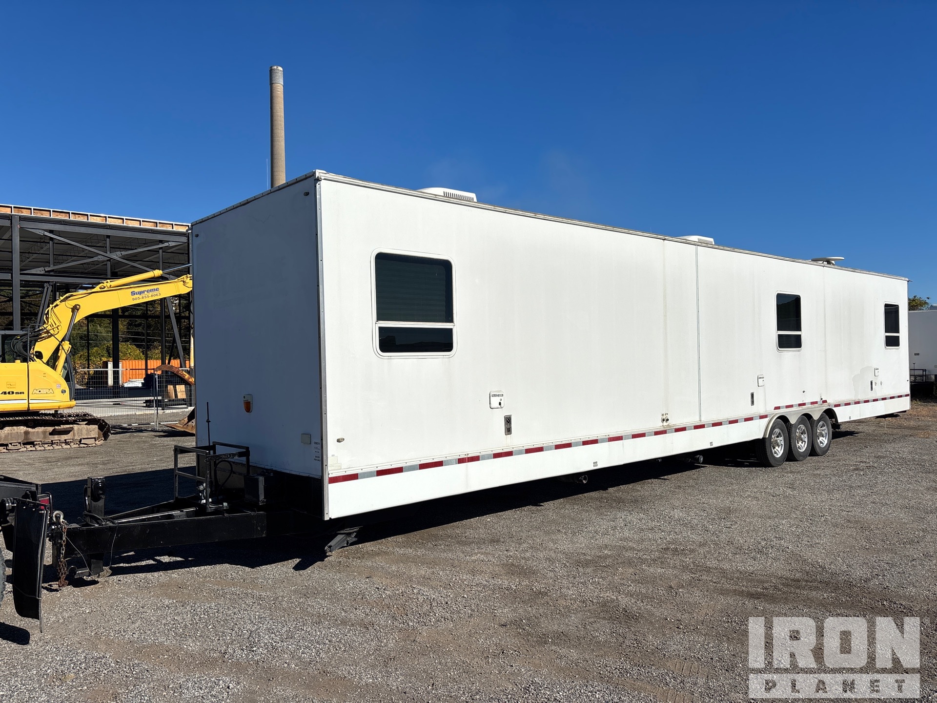2013 Kuntry Kustom 46 Ft Tri/A 3 Room Star Wagon Trailer