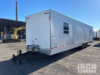 2012 Kuntry Kustom 40 Ft Tri/A 2 Room Star Wagon Trailer