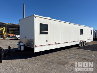 2014 Kuntry Kustom 46 Ft Tri/A 3 Room Star Wagon Trailer