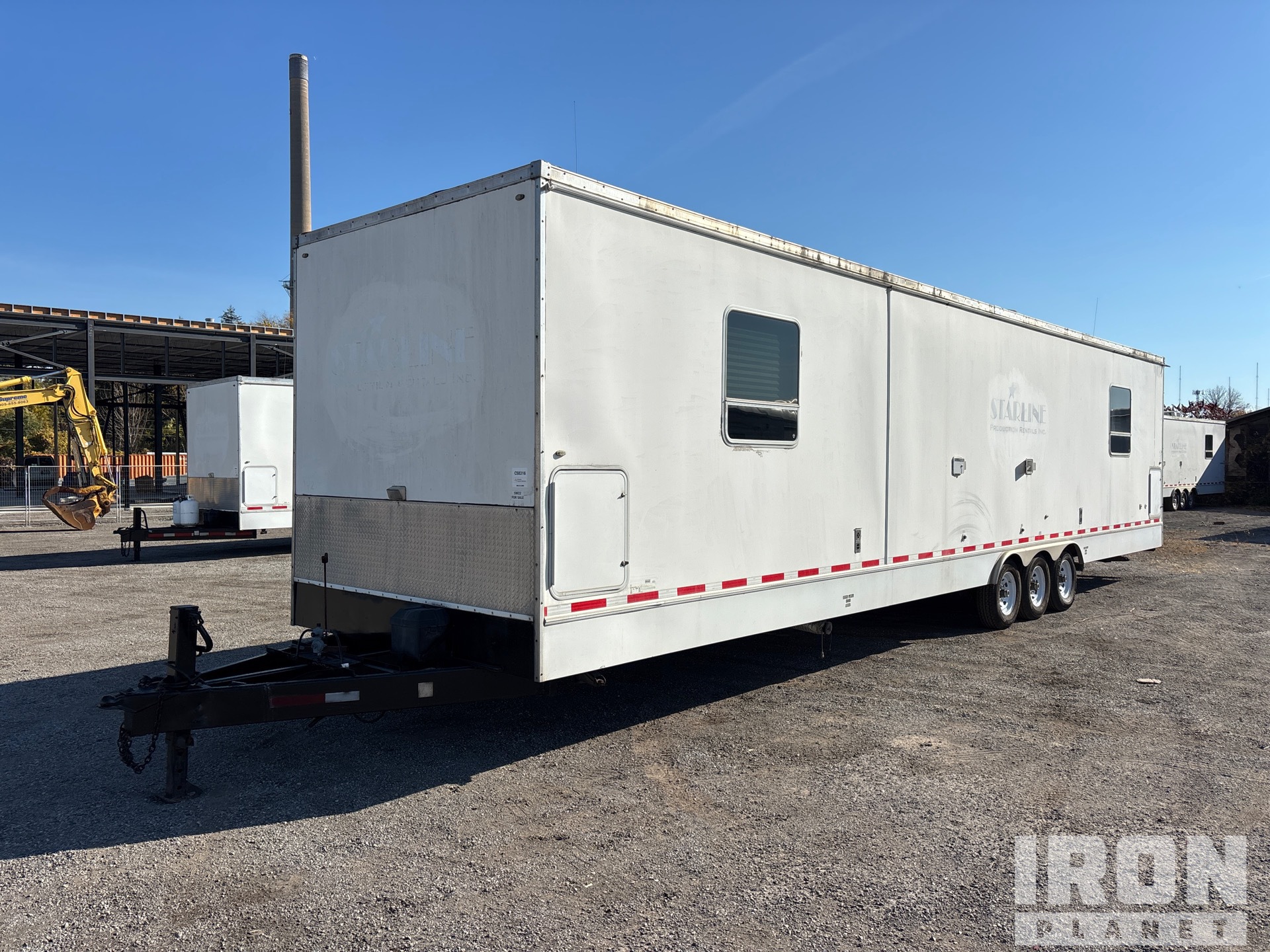 2013 Kuntry Kustom 40 Ft Tri/A 2 Room Star Wagon Trailer Divers - Remorque