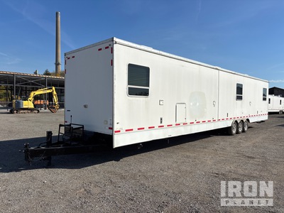 2013 Kuntry Kustom 46 Ft Tri/A 3 Room Star Wagon Trailer Divers - Remorque