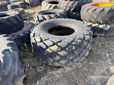 28L-26 を見 Tires