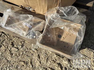 (10) Aluminum Chambered MB-A-0095 Mounting Brackets