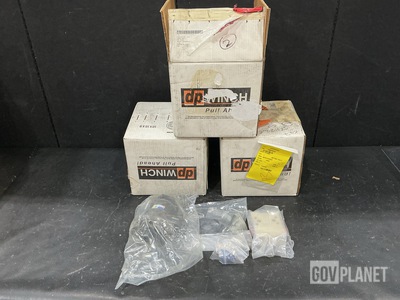 (3) DP Manufacturing 55219 Hydraulic Motors