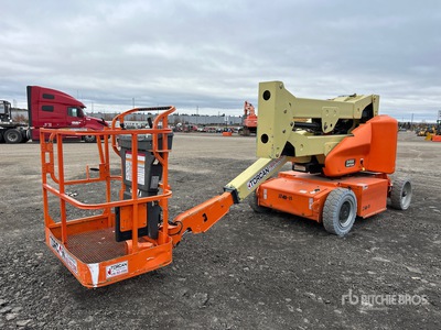 2015 JLG E400AN 2WD Electric Articulating Boom Lift