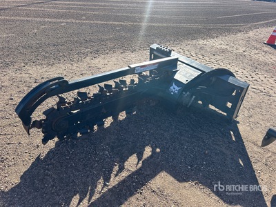 2019 Bobcat LT313 60 in スキッドステア トレンチャー
