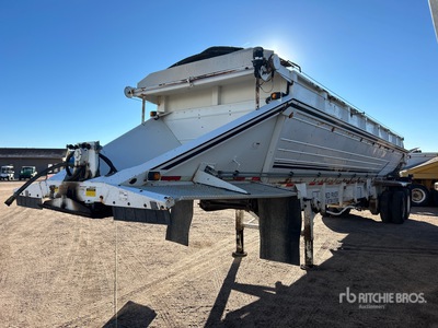 2002 Red River BD237 42 ft T/A Live Bottom Trailer