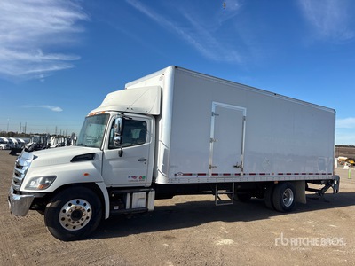 2016 Hino 268 4x2 Camion fourgon