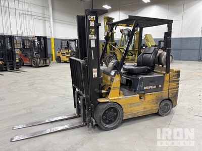 1997 Cat GC25 5000 lb Carrelli Elevatori