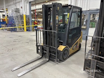 2014 Cat 2EPC5000 Forklift