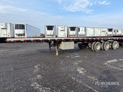 2009 Doepker 32 ft Super B-Train Lead Flatbed Trailer