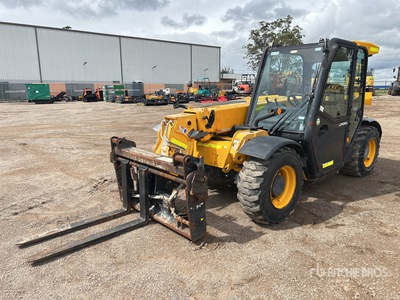 2015 JCB 525-60 Telehandler