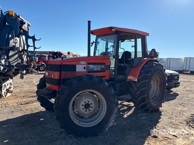 1993 Agco/Allis 8630 Ciągnik 4WD (Inoperable)