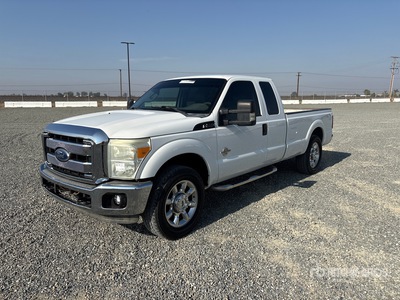 2011 Ford F-250 4x2 Extended Cab Pickup