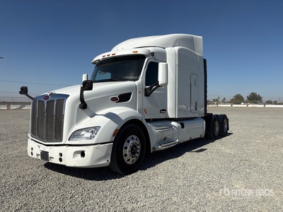 2015 Peterbilt 579 6x4 Ciągnik siodłowy T/A z kabiną sypialną