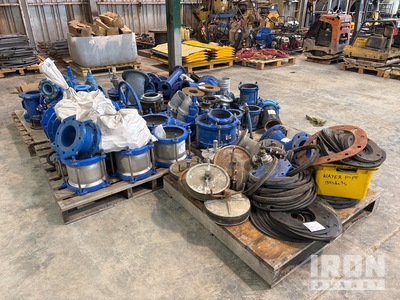 Quantity of (5) Pallets of Water Mains Piping and Parts その他 - 店舗 & 倉庫