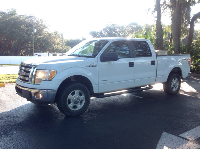 2011 Ford F-150 4x4 Crew Cab Pickup 2011 Ford F-150 4x4 Crew Cab Pickup