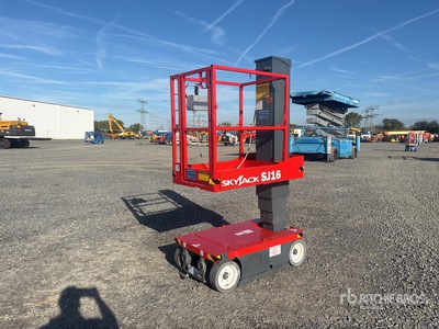 2014 Skyjack SJ16 Elevador vertical