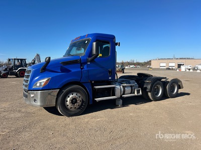 2020 Freightliner Cascadia 126 6x4 T/A Day Cab Truck Tractor