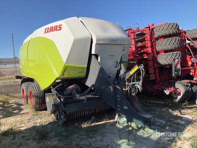 2019 Class QUADRANT 5200 Round Baler