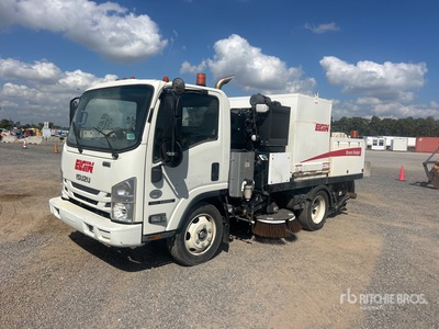 Elgin Broom Badger on 2020 Isuzu NQR Sweeper Truck