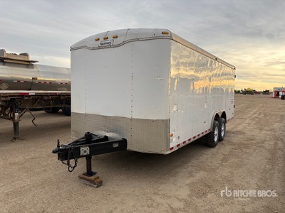 2004 Haulmark GR85X20WT4 20 ft T/A Enclosed Trailer