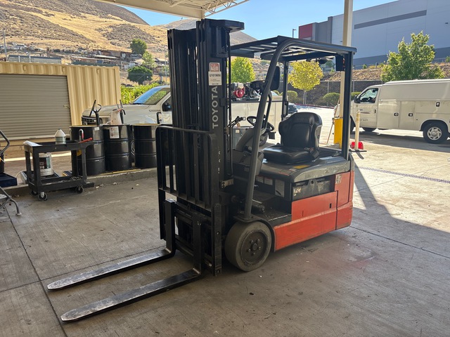 2016 Toyota 8FBE20U 3450 lb Electric Forklift