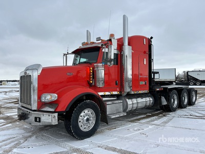 2014 Peterbilt 367 8x6 Sleeper Camion treuil